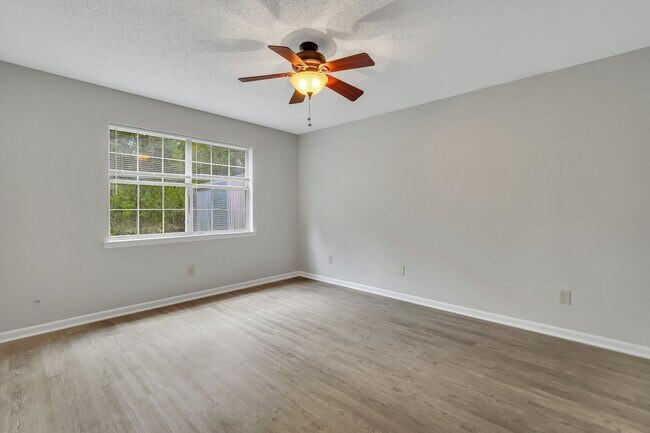 Building Photo - 734 Timber Ridge Trail