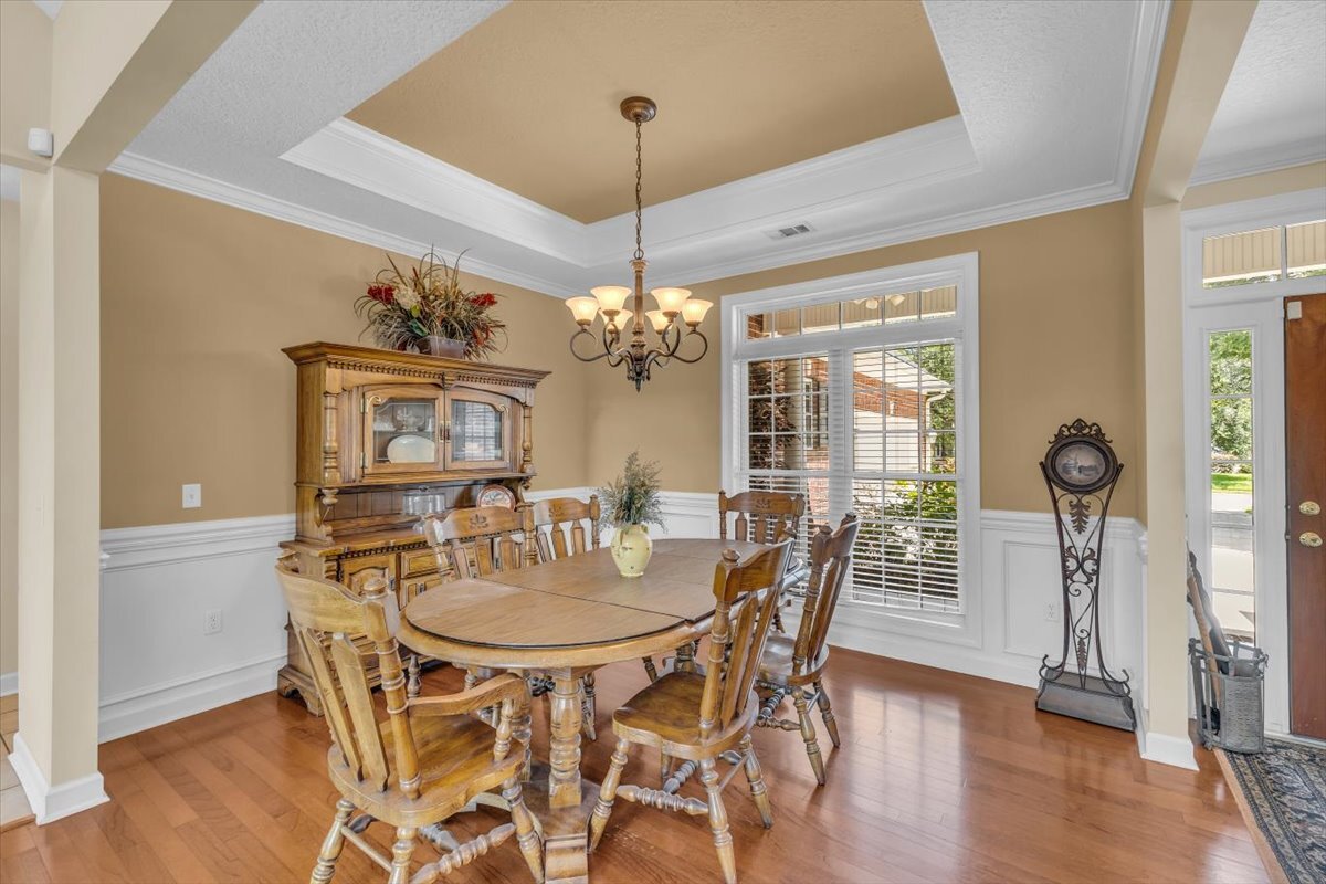 Building Photo - 109 Southernwood Pl