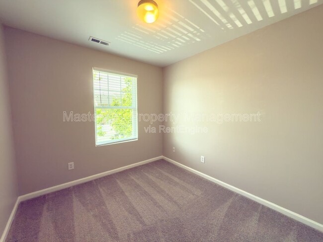 Building Photo - 506 Bayou Ct