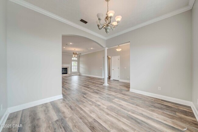 Building Photo - 415 Hidden Island Dr