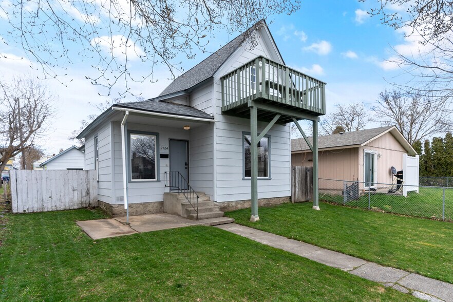 Building Photo - 2124 W College Ave