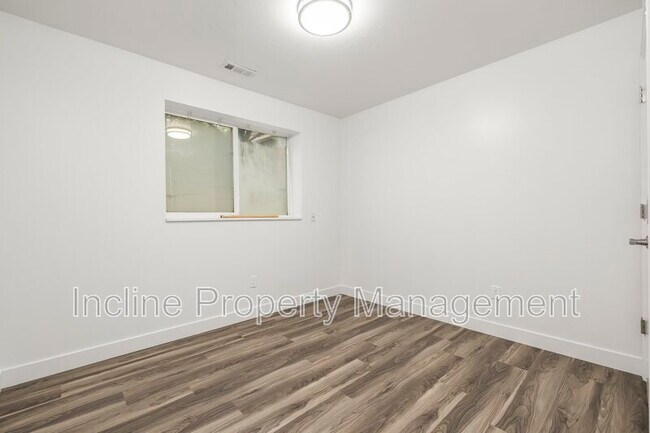 Building Photo - 762 N 1060 W