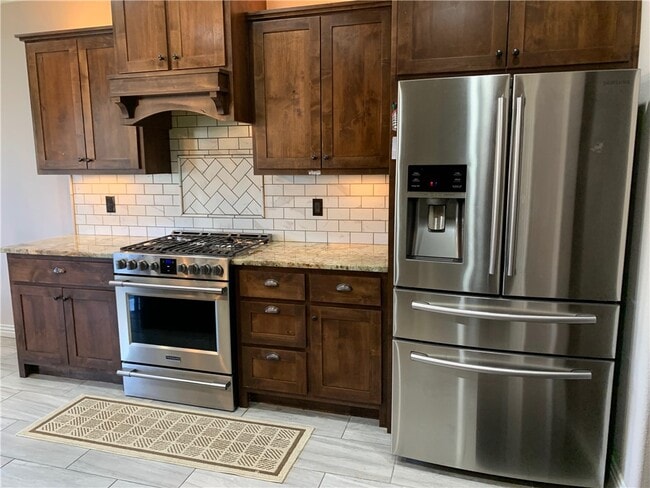 Building Photo - 3203 SW Joshua Ave