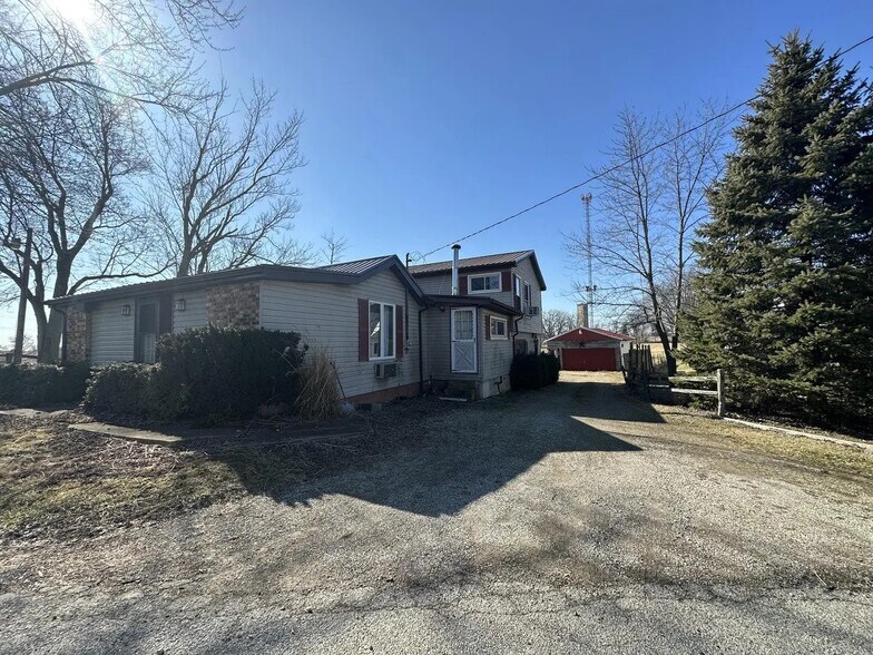 Building Photo - 11247 Knoxville Rd
