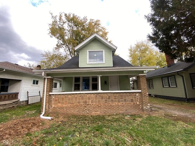 Primary Photo - 1041 King Ave