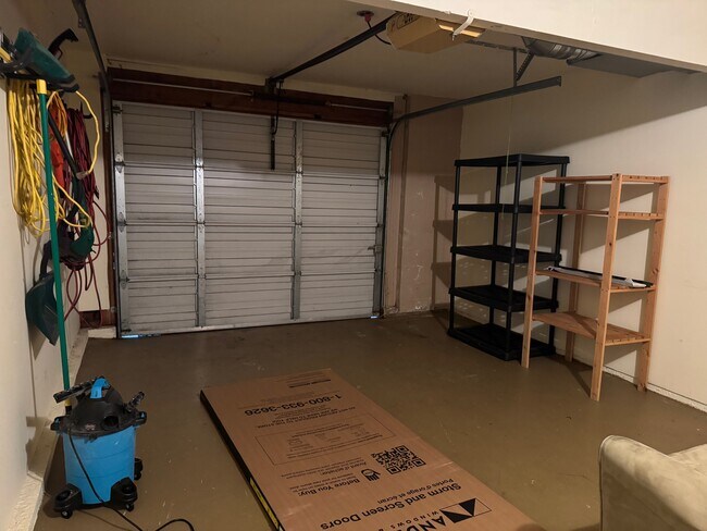 Building Photo - 11022 Palisades Ave SW