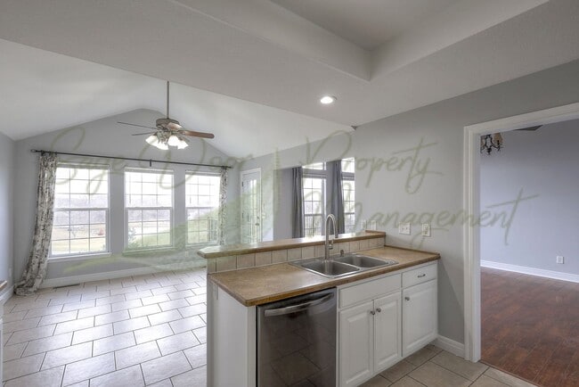 Building Photo - COMING SOON IN GRAIN VALLEY!!!