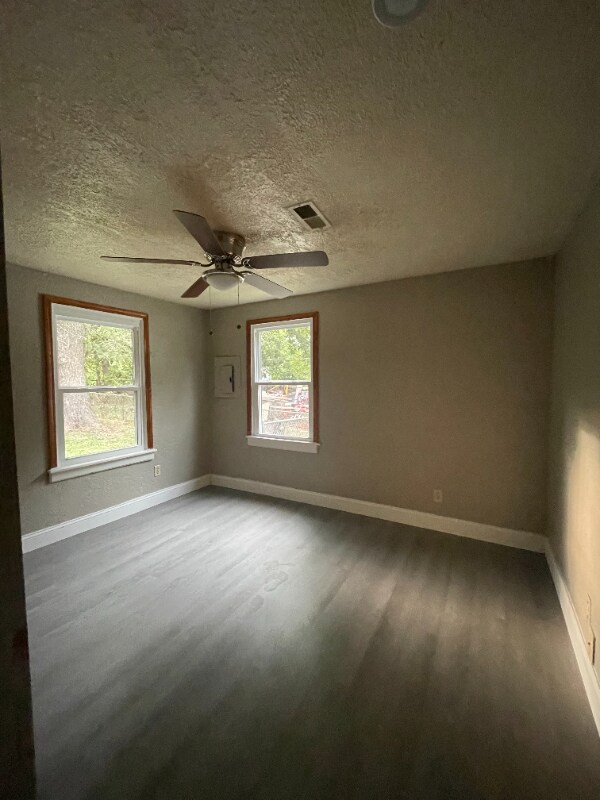 Building Photo - 5310 Hardy Ave