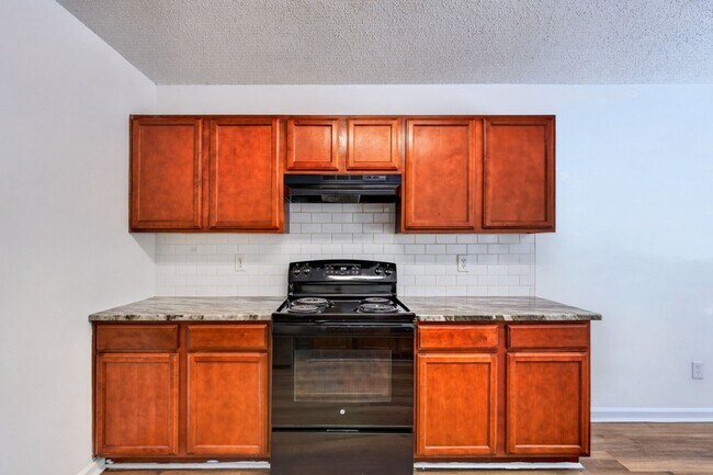 Building Photo - 20 Kimpton Dr