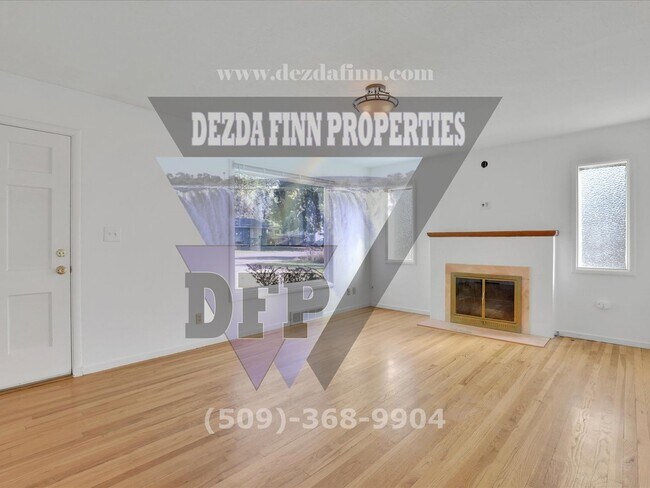 Building Photo - Charming Shadle District 3 bedroom with RV...