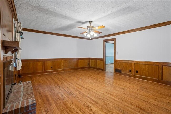 Building Photo - 3929 Lenora Church Rd