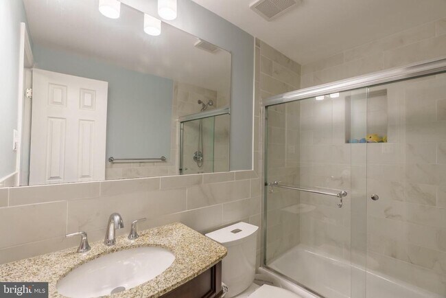 Building Photo - 5776 Yellowrose Ct