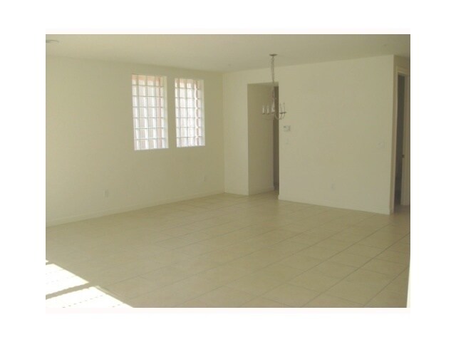 Building Photo - 1710 San Benito Way