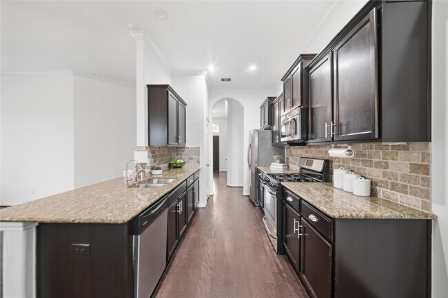 Building Photo - 3831 Daintree Park Dr