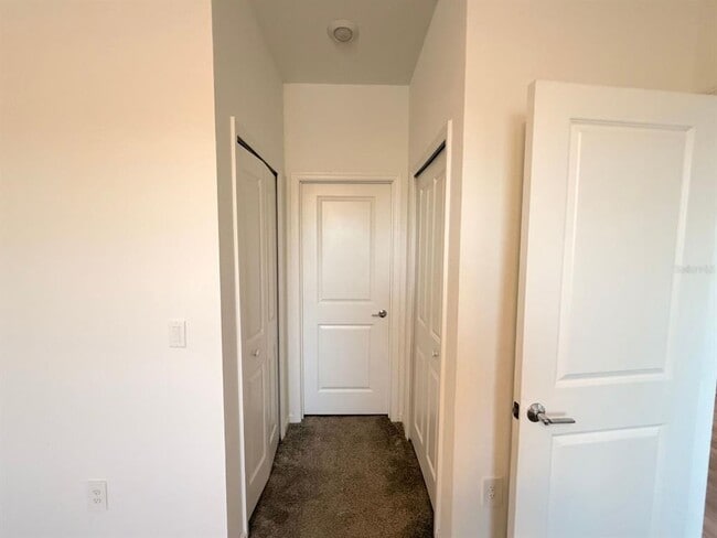 Building Photo - 9412 Revere Ave