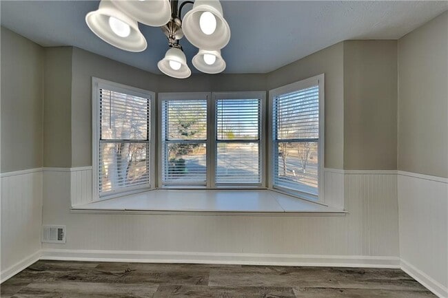 Building Photo - 4440 Coventry Ct