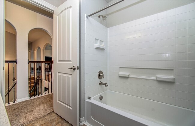 Building Photo - 12327 King henry dr