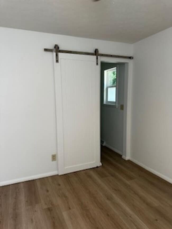 Building Photo - Fully Remodeled Home!