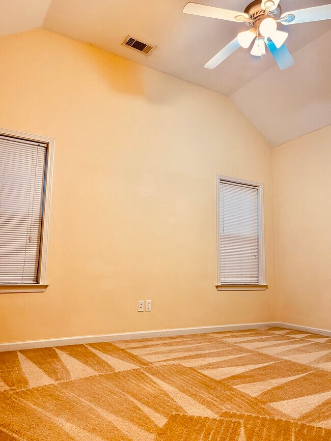 Master Bedroom - 1322 Harbor Park Dr