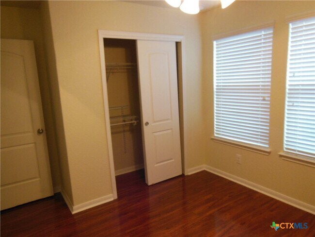 Building Photo - 1038 Mellow Breeze