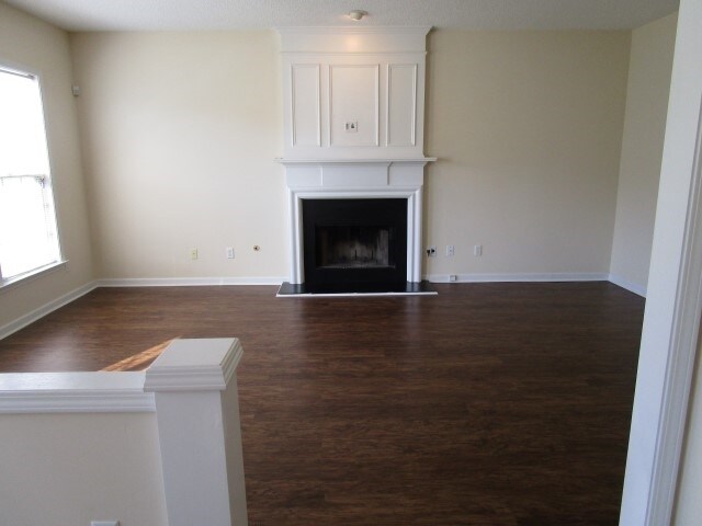 Building Photo - 4505 Glenaire Dr NW