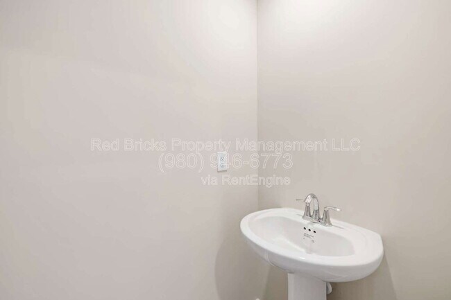 Building Photo - 10132 Chatham Run Ln