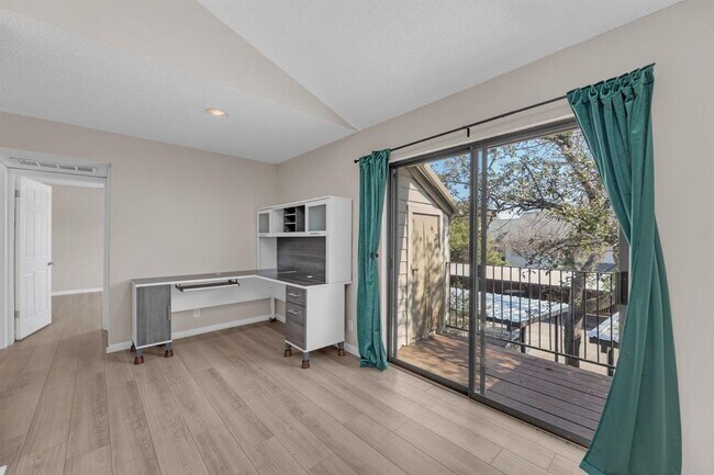 Building Photo - 9226 Jollyville Rd