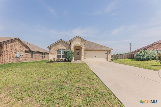 Building Photo - 207 Christopher Dr