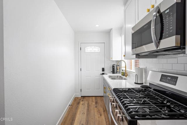 Building Photo - 894 Saratoga St