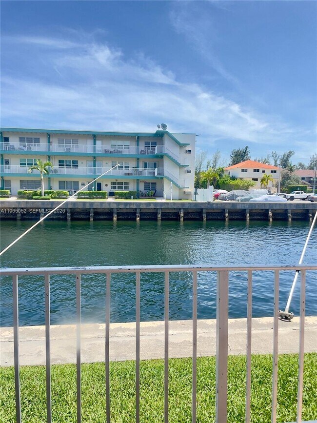 Building Photo - 3944 NE 167th St