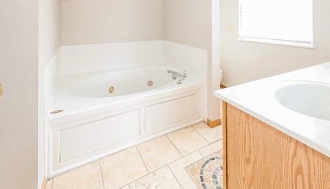 Primary Photo - 3044 Kings Realm Ave