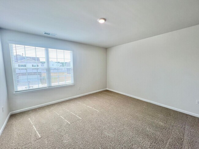 Building Photo - New Construction 4 BD, 2.5BA Fuquay-Varina...