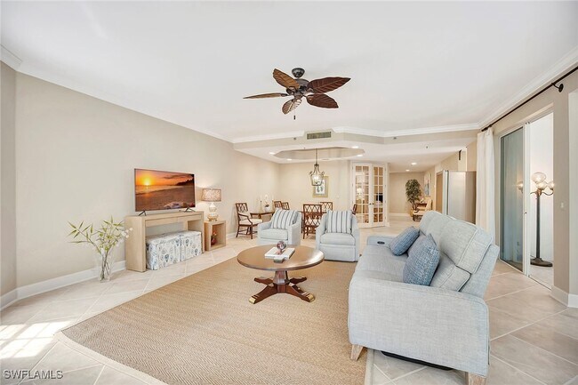 Building Photo - 1004 5th St S