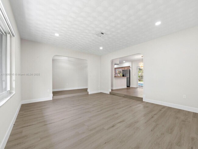 Building Photo - 17223 SW 87th Ave