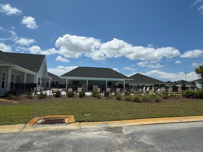 Building Photo - 207 Mosaic Dr