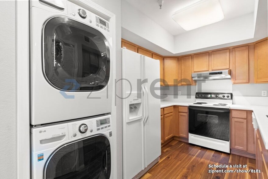 Building Photo - Unit