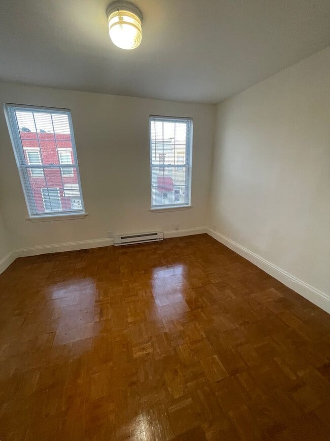 Building Photo - Beautiful 2BR home in Port Richmond