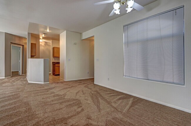 Building Photo - 3555 Meridale Dr