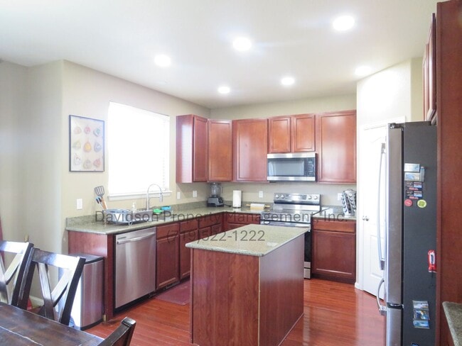 Building Photo - Gorgeous 4 Bedroom House in Banning Lewis