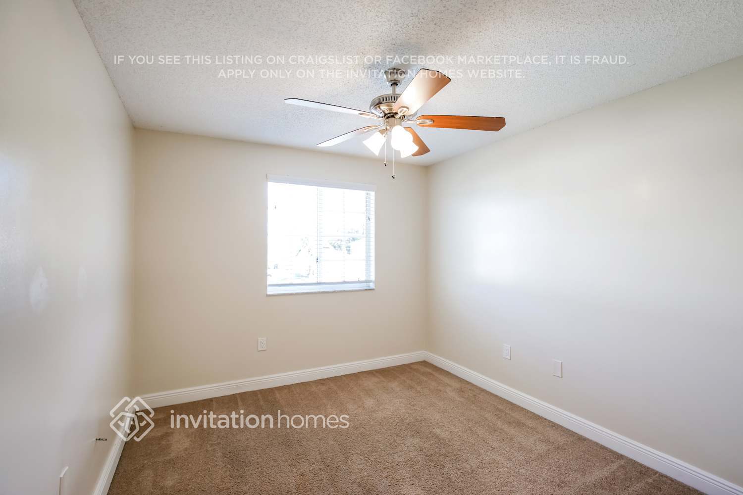 Building Photo - 8852 SW 215th Ln