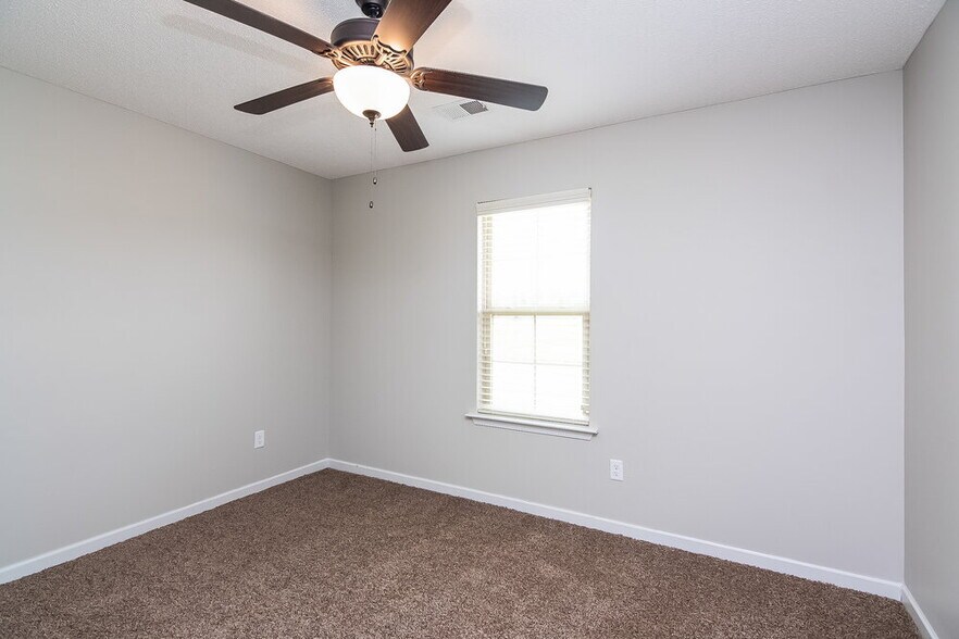 Building Photo - 9450 Eckley Pl