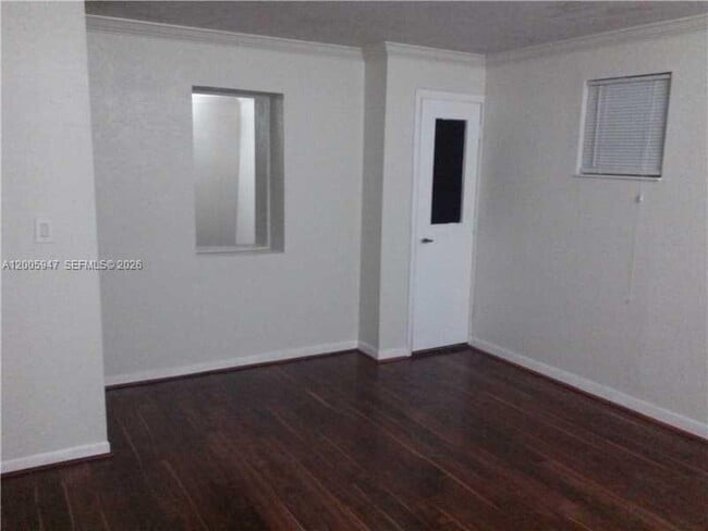 Building Photo - 4850 SW 63rd Terrace