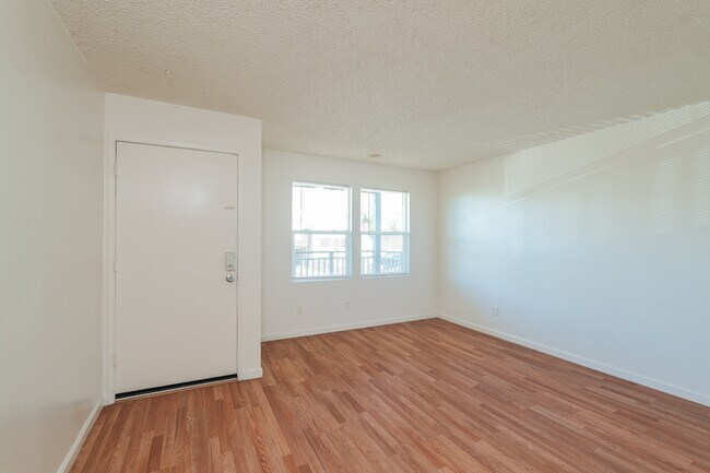 Building Photo - 233 Florida St