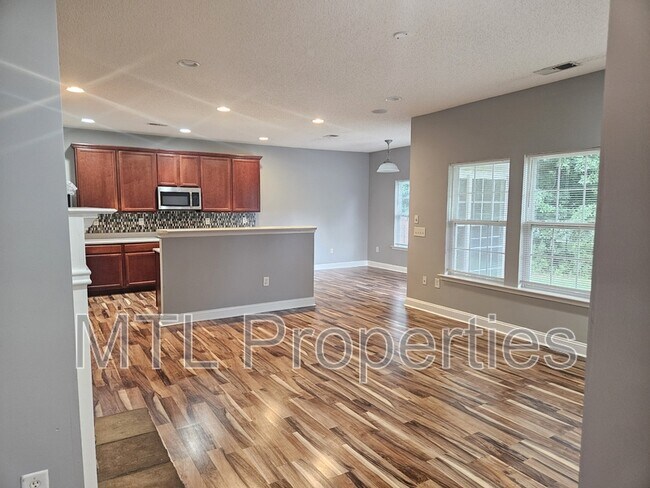 Building Photo - 302 Nanny Point Dr