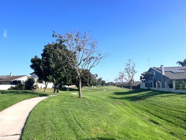 Building Photo - 17755 La Rosa Ln