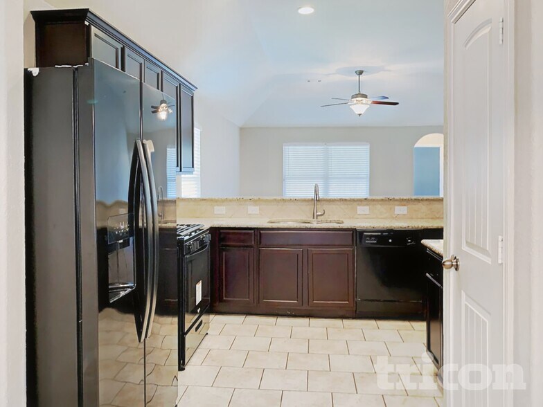 Building Photo - 6411 Candlepass Dr