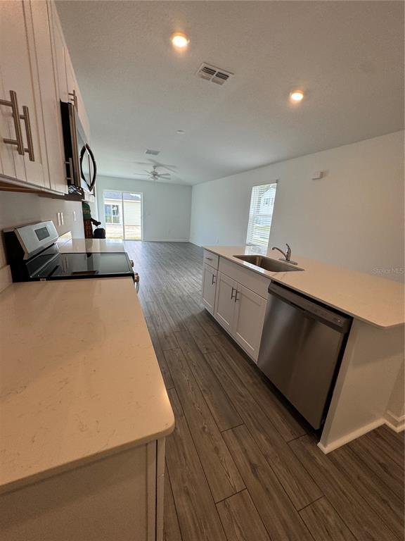 Building Photo - 3080 NE 38th Ln