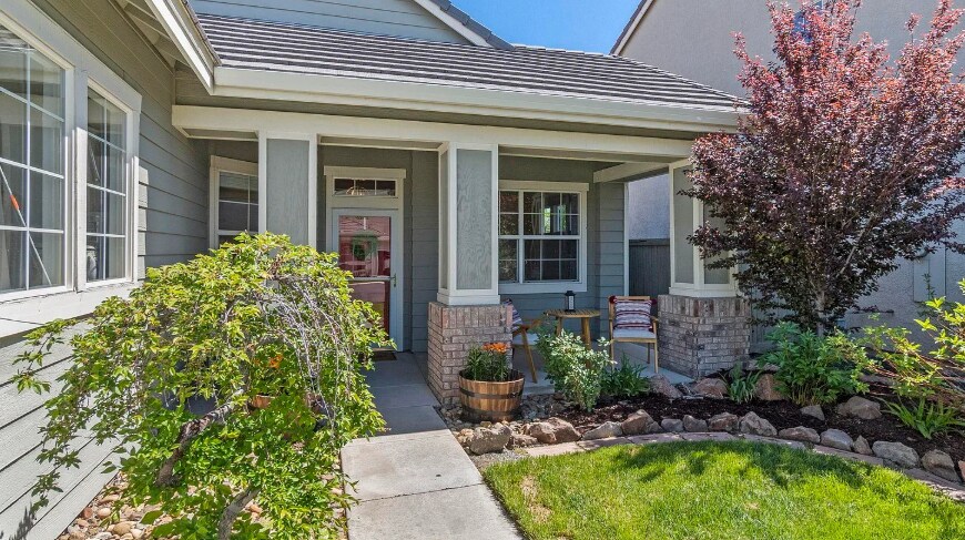 Front patio furniture - 10345 Coyote Creek Dr