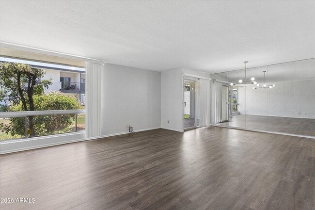 Building Photo - 3308 E Camelback Rd