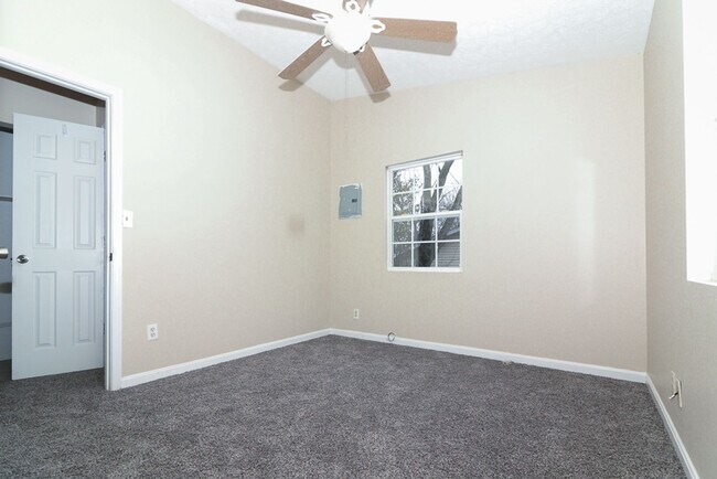 Building Photo - 407 Knox Ave